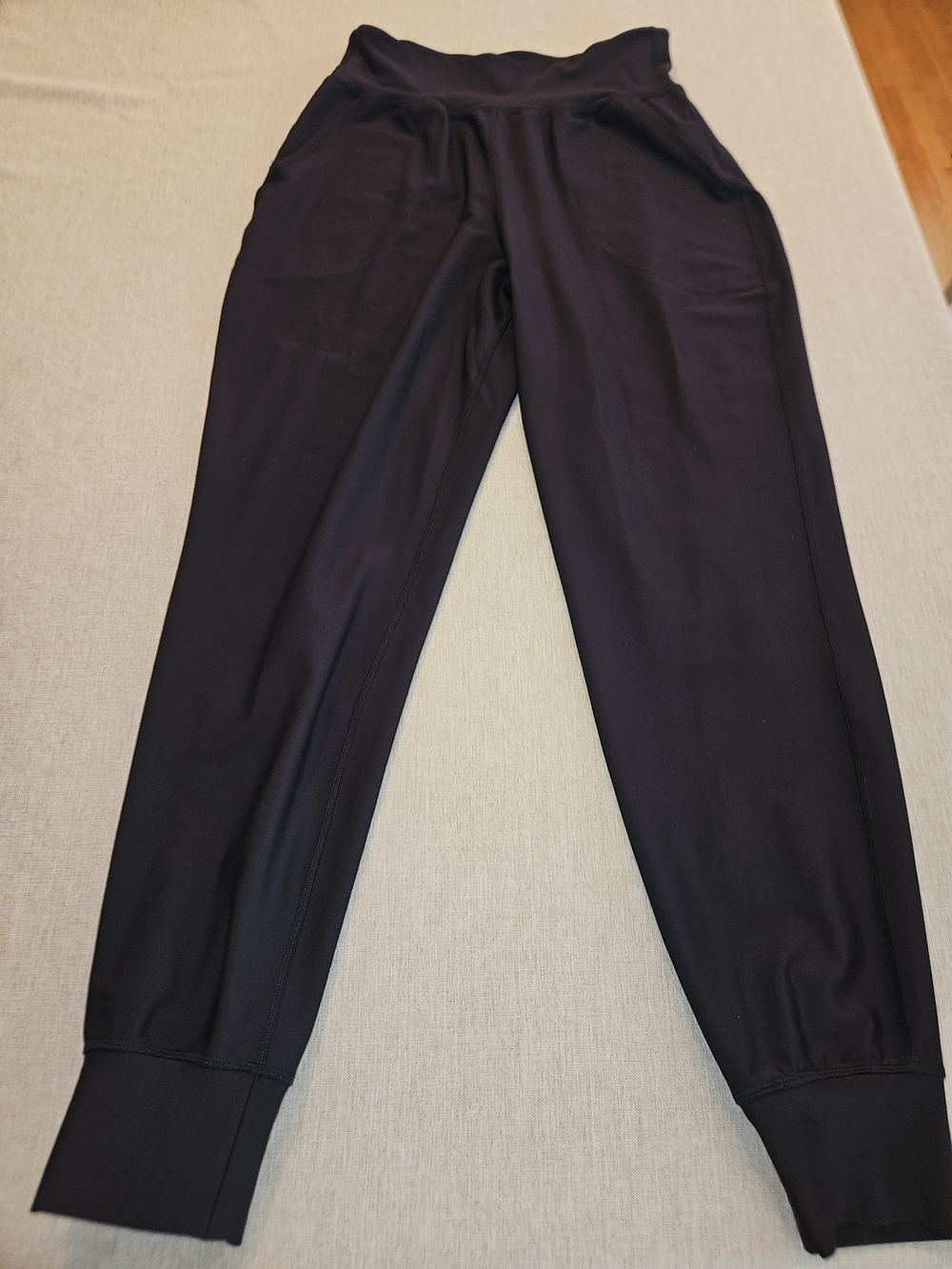 Women's Old Navy High Rise Go Dry Jogger.
